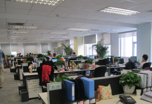 新時(shí)達(dá)股價(jià)微跌0.28% 液冷變頻器銷(xiāo)售業(yè)績(jī)持續(xù)上升:變頻器